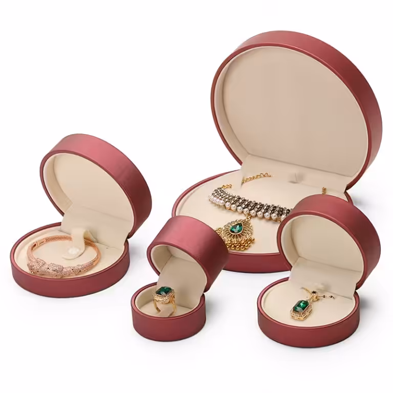 Custom Jewellery Packaging for Elegant Brand Display