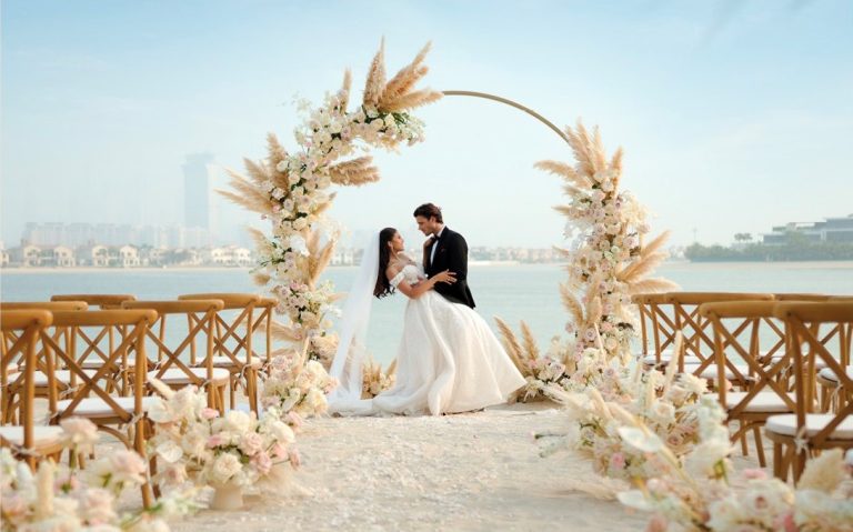 Why Wedding Yacht Rental in Dubai Is the Ultimate Luxury Wedding Experience